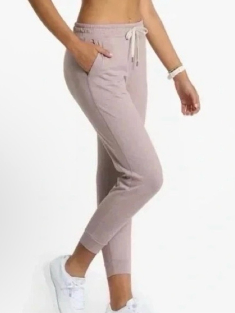 Vuori Women’s Performance Joggers in Medium, Umber Heather
